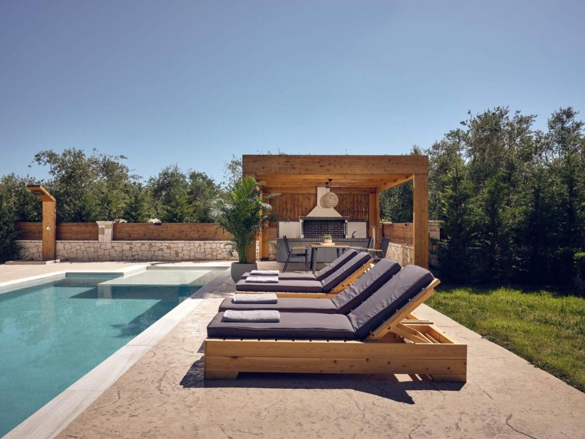 Errikos Family Villa Agios Kirikos  Exterior photo